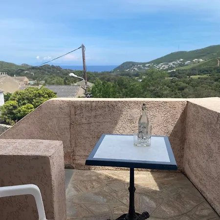 Maison De Leon * Sisco